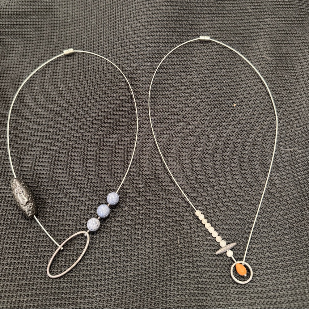 Elegant Silver and Black Beaded Necklace Set With Magnetic Closure